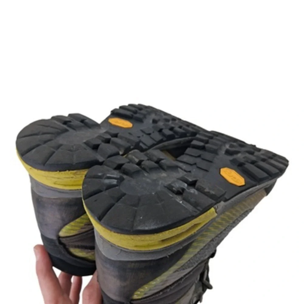 La Sportiva Hiking Boots Womens Size 7.5 Gray Trango TRK GTX WS GoreTex Vibram